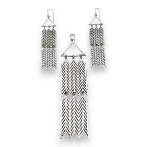 Ka Pili Nohona Pendant