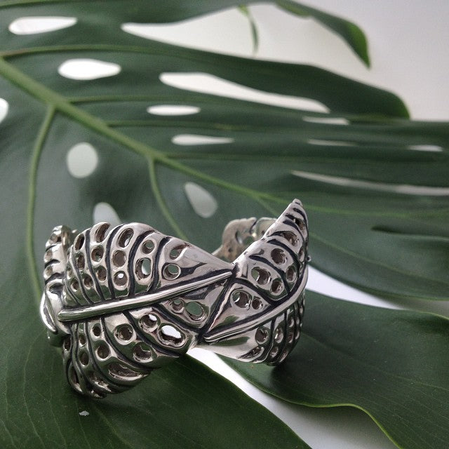 Monstera Cuff – Paradisus Jewelry